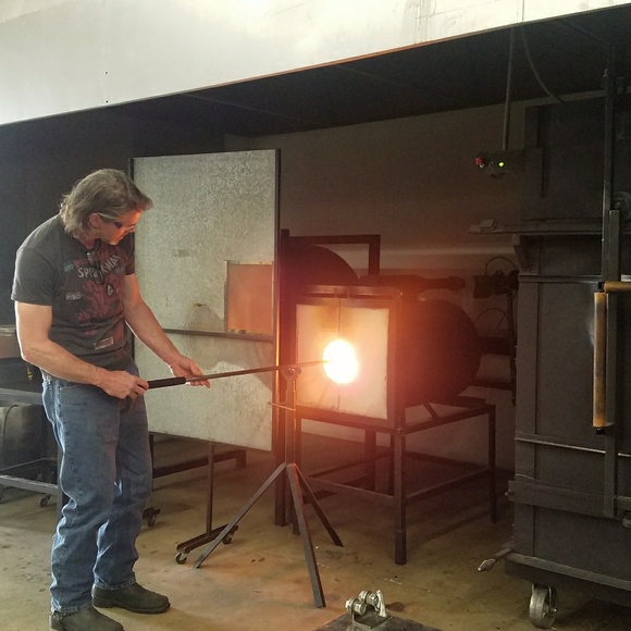 Meet your Posher, Crystal - Picture 5 of 8